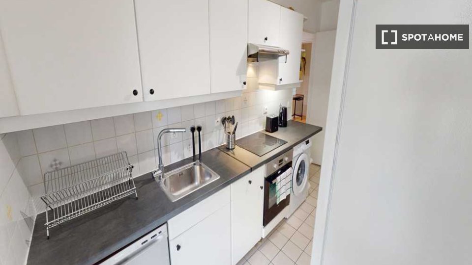 Double room Paris, 5 beds, 100m² — photo 5