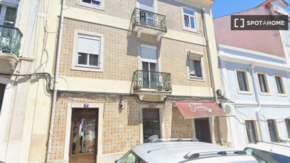 Double room Lisbon, 1 bed — photo 3