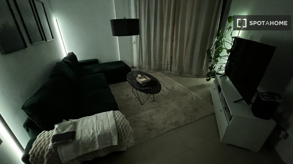 Double room Palma_De_Mallorca, 2 beds, 83m² — photo 30