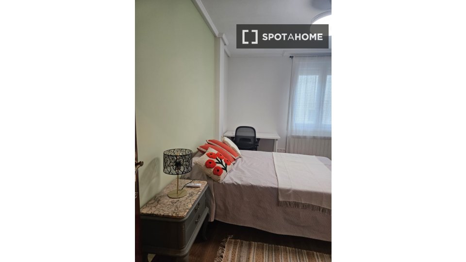 Double room Zaragoza, 4 beds, 114m² — photo 11