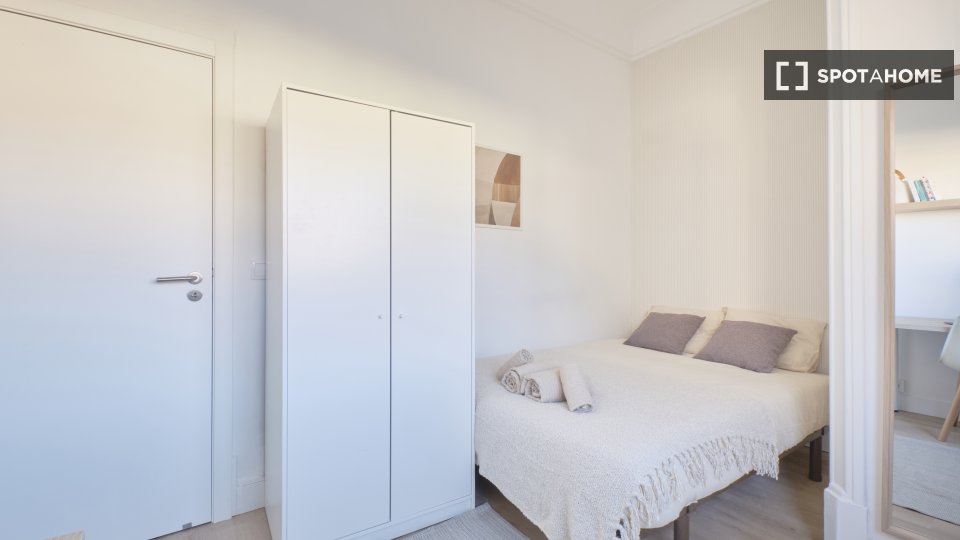 Double room Lisbon, 10 beds — photo 12