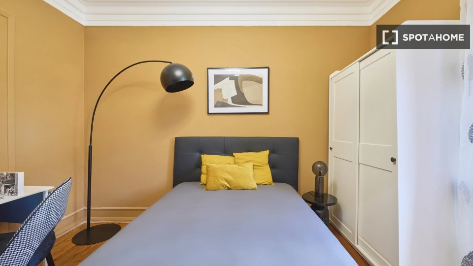 Double room Lisbon, 4 beds — photo 3