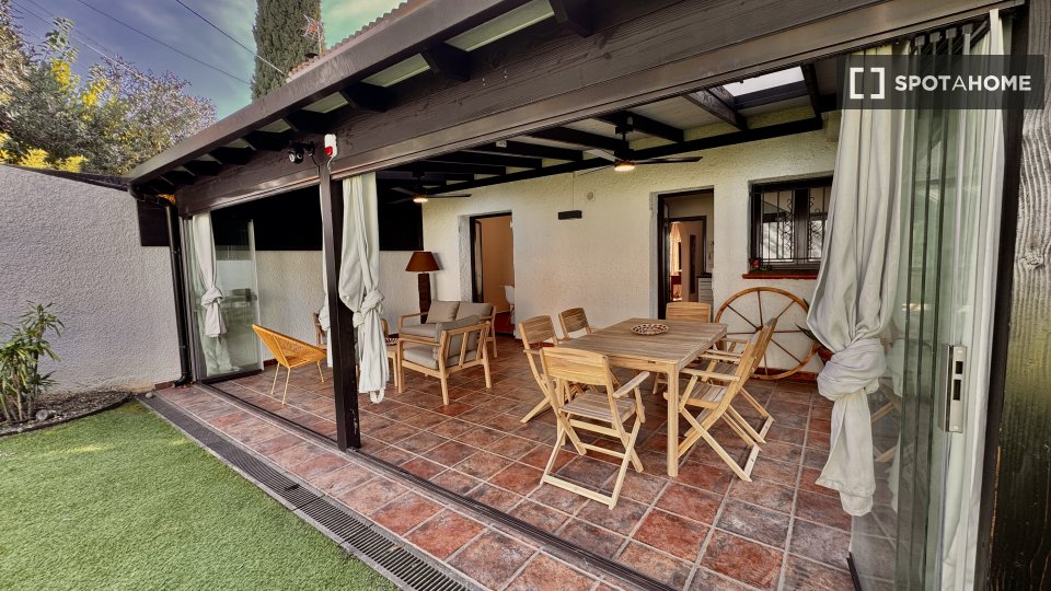 Apartment Barcelona, 5 beds, 200m² — photo 3