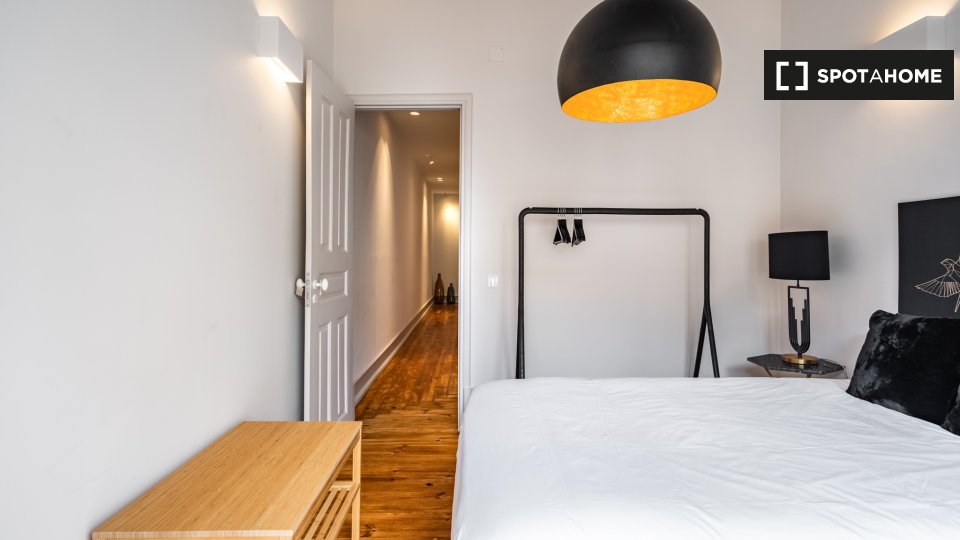 Apartment Lisbon, 2 beds — photo 11