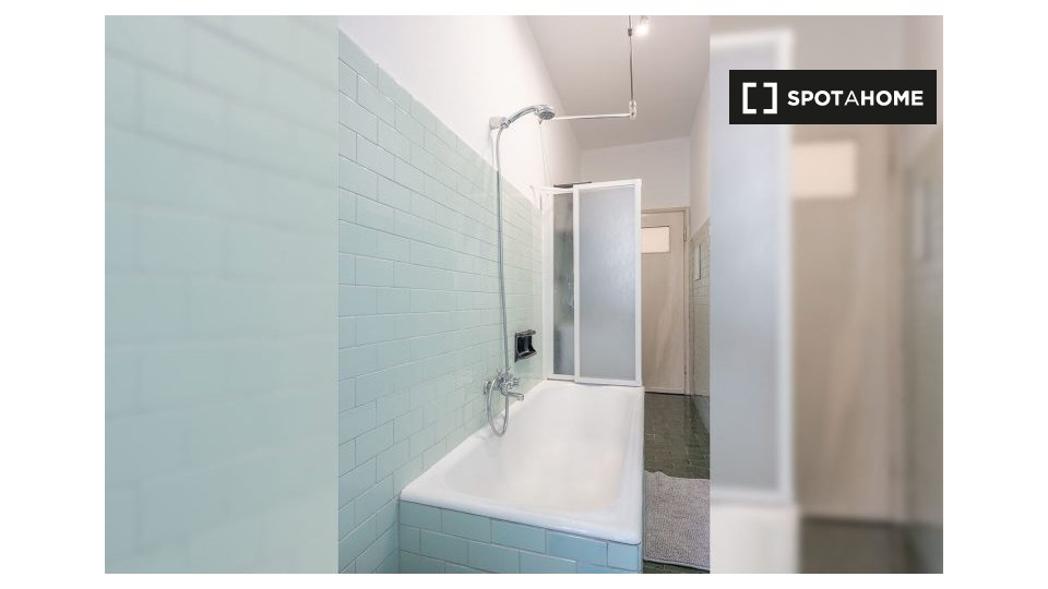 Double room Milan, 4 beds, 90m² — photo 15