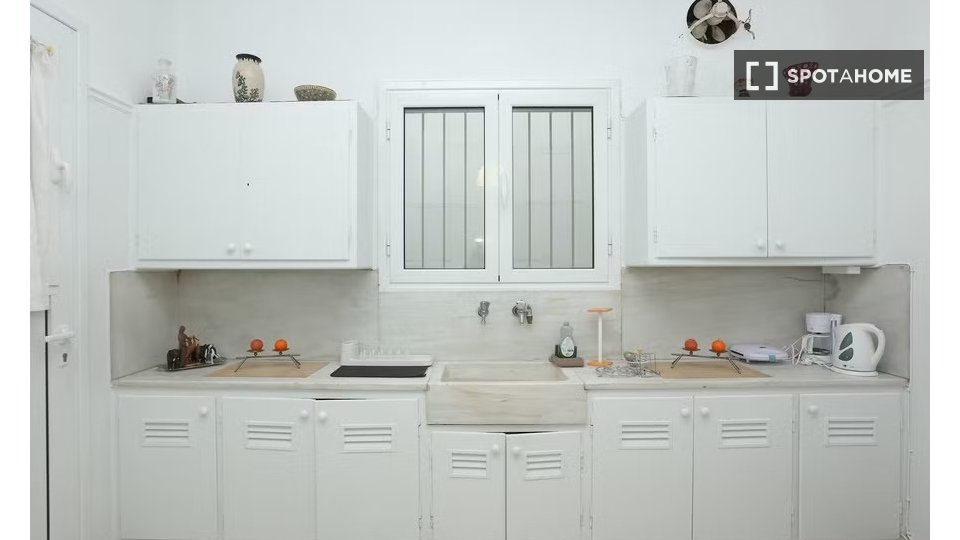 Double room Athens, 8 beds — photo 6