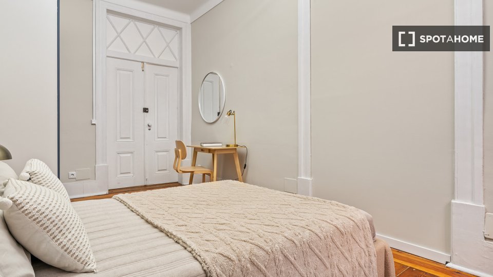 Double room Lisbon, 10 beds — photo 62