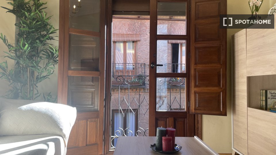 Apartment Alcala_De_Henares, 3 beds, 130m² — photo 13