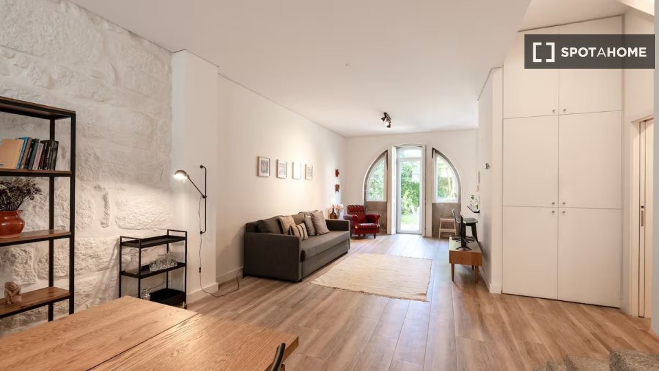Apartment Porto, 3 beds, 132m² — photo 2