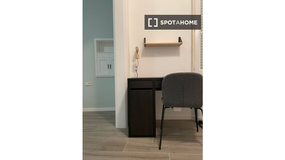 Double room Barcelona, 6 beds, 140m² — photo 15