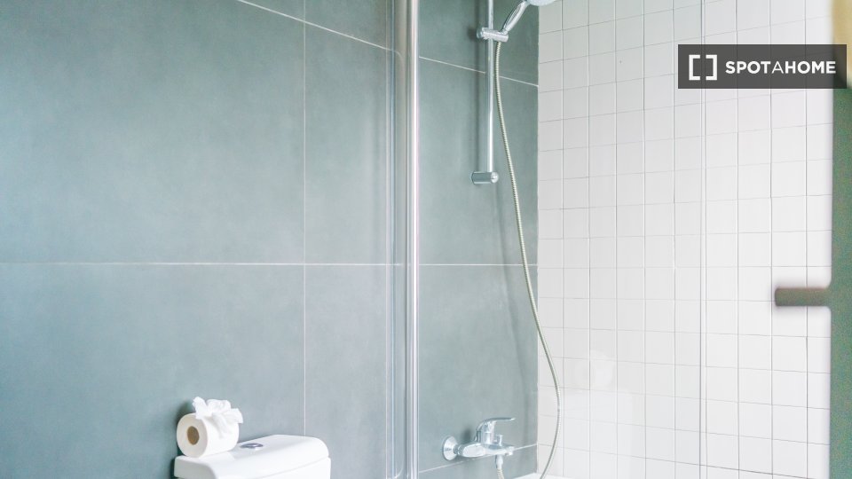 Apartment Lisbon, 3 beds, 154m² — photo 13