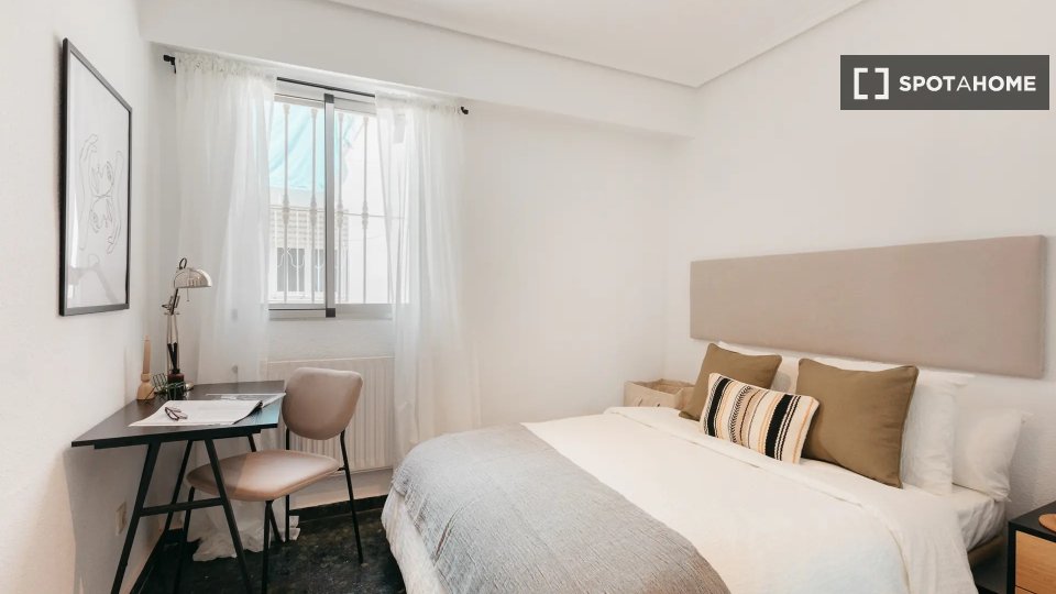 Double room Valencia, 6 beds — photo 10