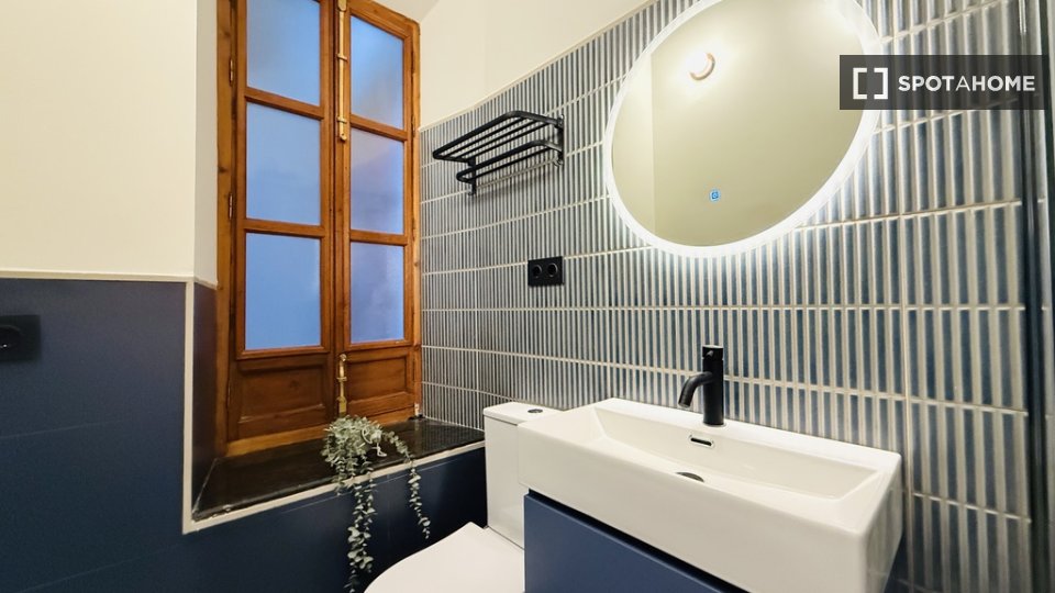 Double room Granada, 1 bed — photo 8