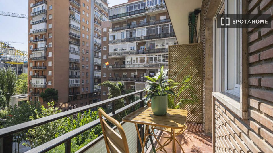 Double room Madrid, 6 beds — photo 23