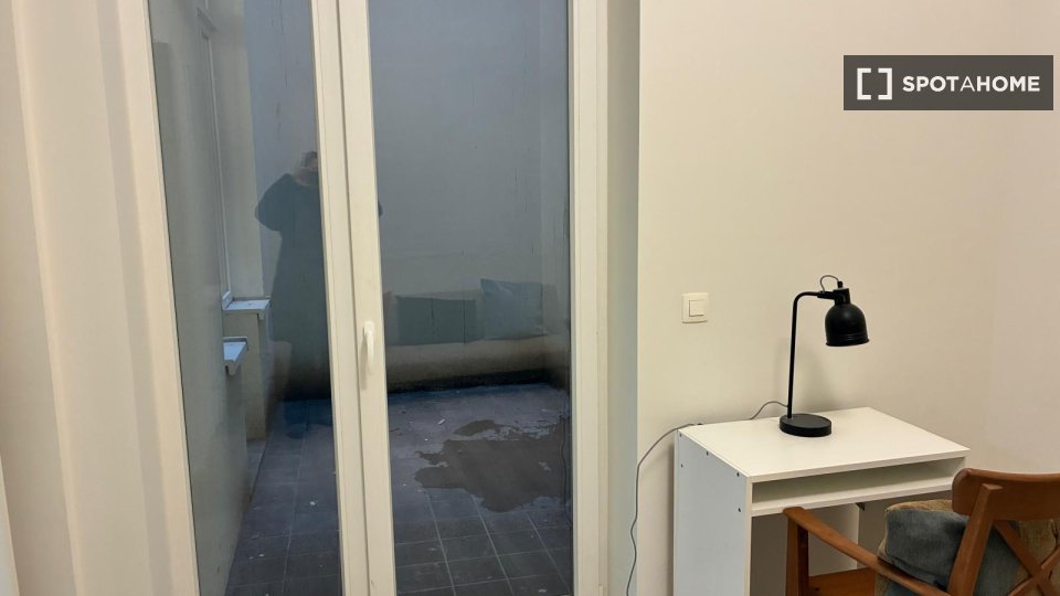 Apartment Brussels, 2 beds, 67m² — photo 27