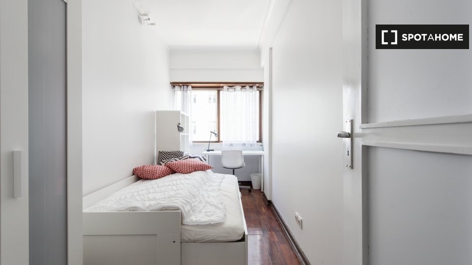 Double room Lisbon, 10 beds — photo 2