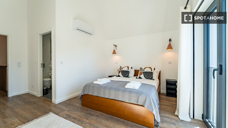 Apartment Porto, 2 beds, 162m² — photo 2