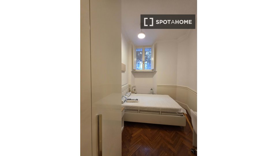 Double room Rome, 4 beds, 102m² — photo 12