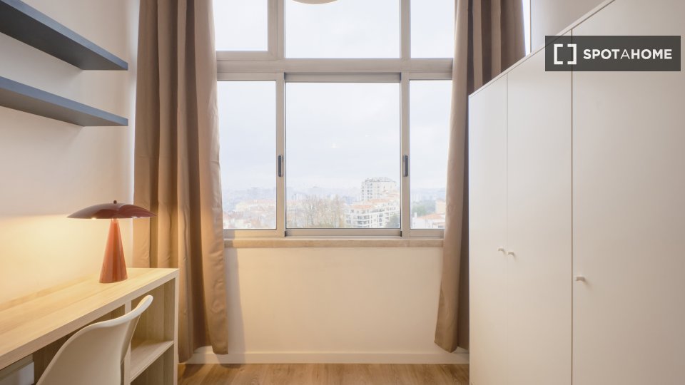 Double room Lisbon, 9 beds — photo 5
