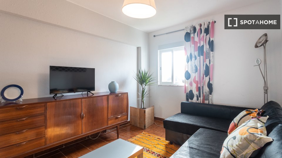 Double room Lisbon, 4 beds, 110m² — photo 7