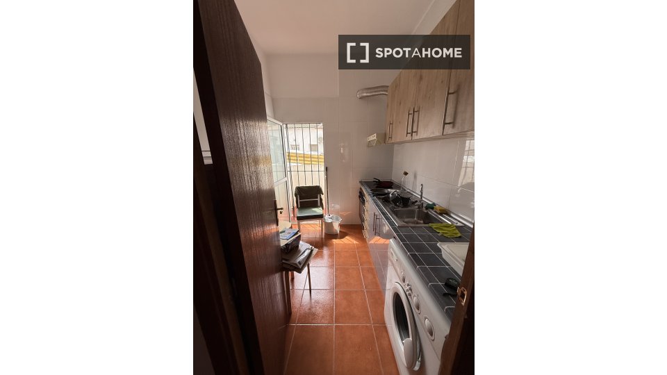 Apartment Valencia, 3 beds, 90m² — photo 3