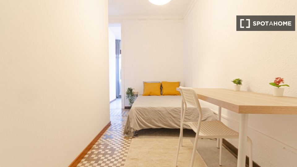 Double room Barcelona, 4 beds, 100m² — photo 19