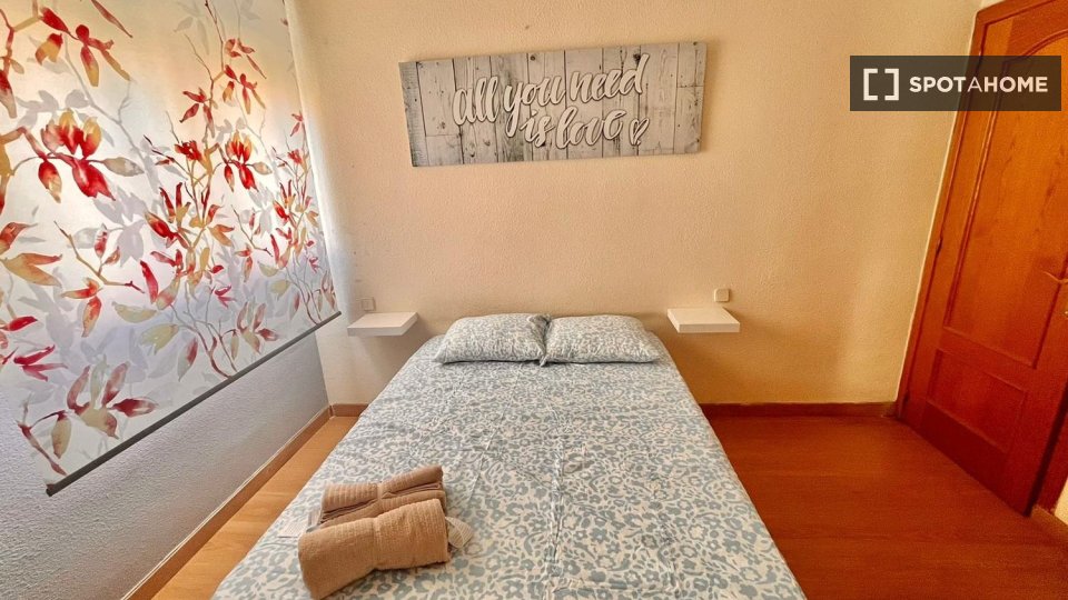Chambre double Madrid, 4 chambres — photo 9