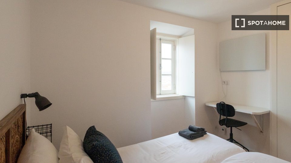 Apartment Coimbra, 2 beds, 75m² — photo 25