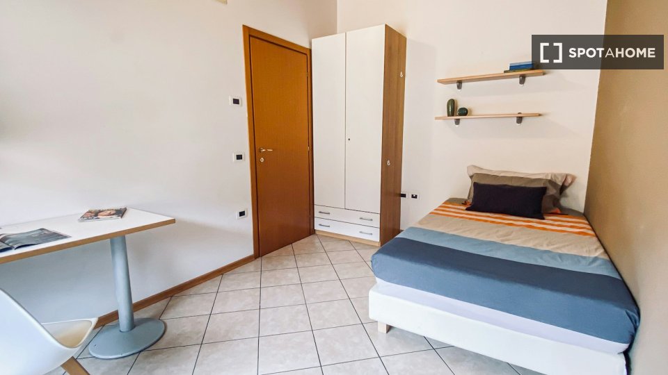 Double room Trento, 2 beds — photo 1