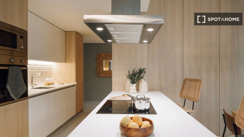 Apartment Lisbon, 2 beds — photo 14