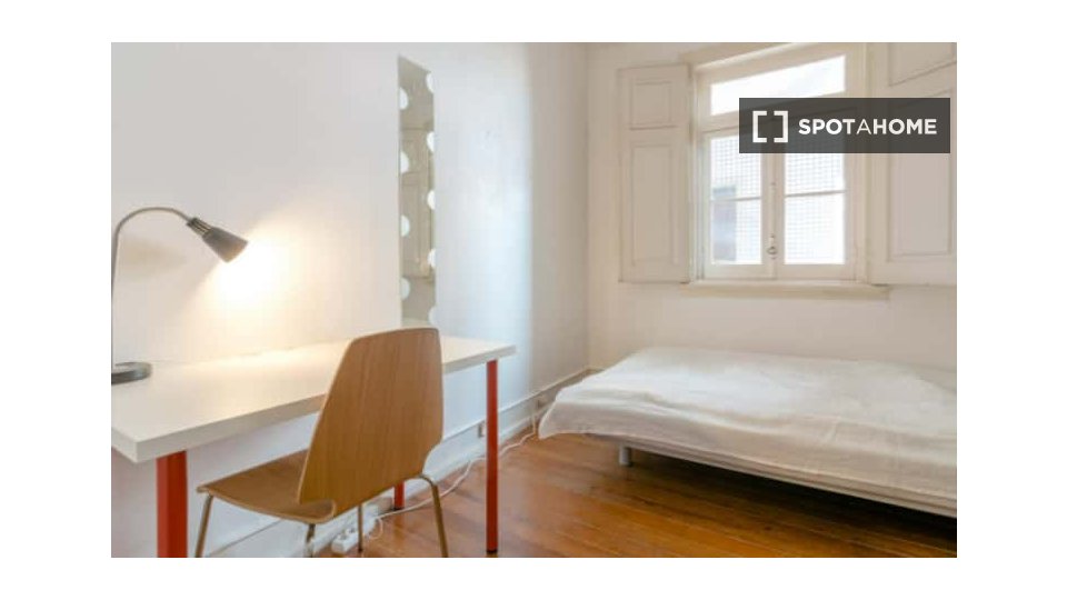Double room Lisbon, 7 beds — photo 26