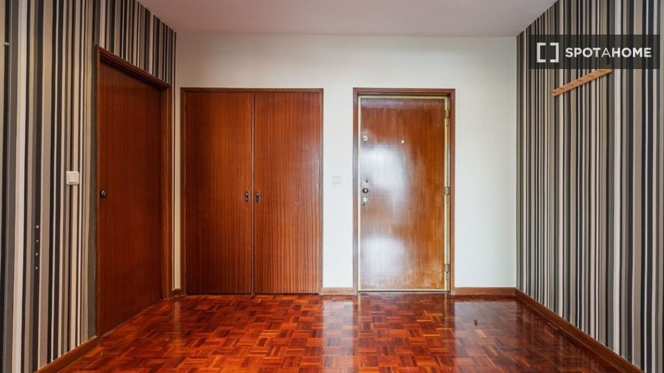 Double room Porto, 5 beds, 180m² — photo 3