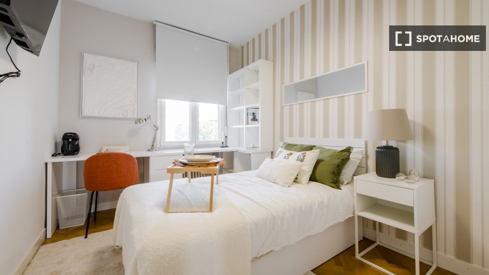 Double room Madrid, 7 beds — photo 13