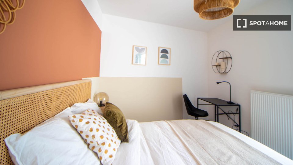 Double room Lyon, 5 beds — photo 11