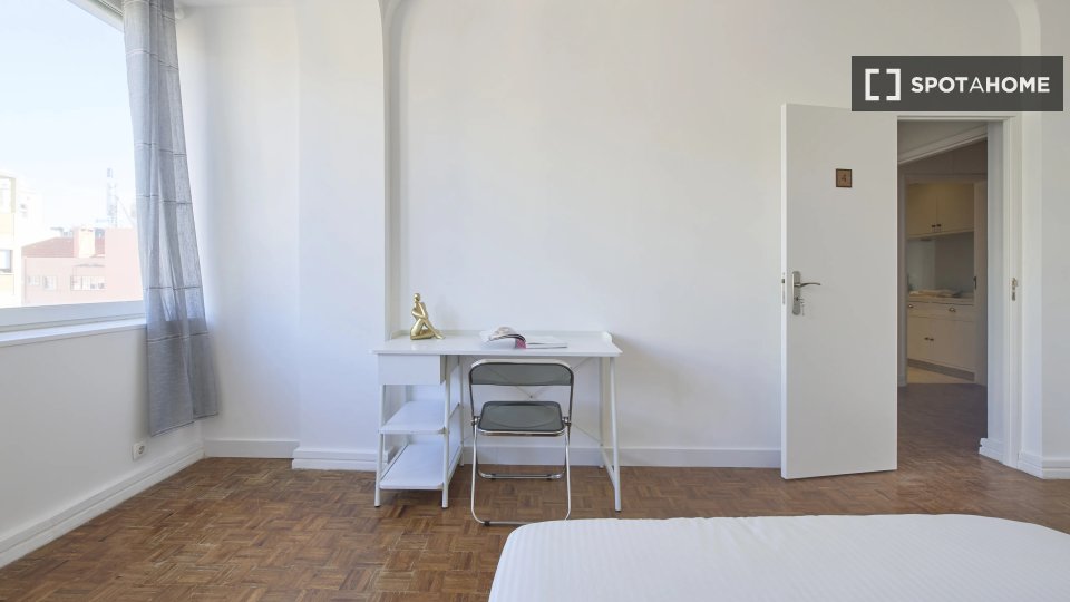 Double room Lisbon, 7 beds — photo 5