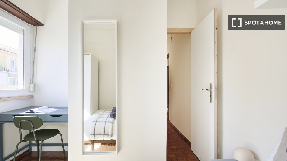 Double room Lisbon, 10 beds — photo 16