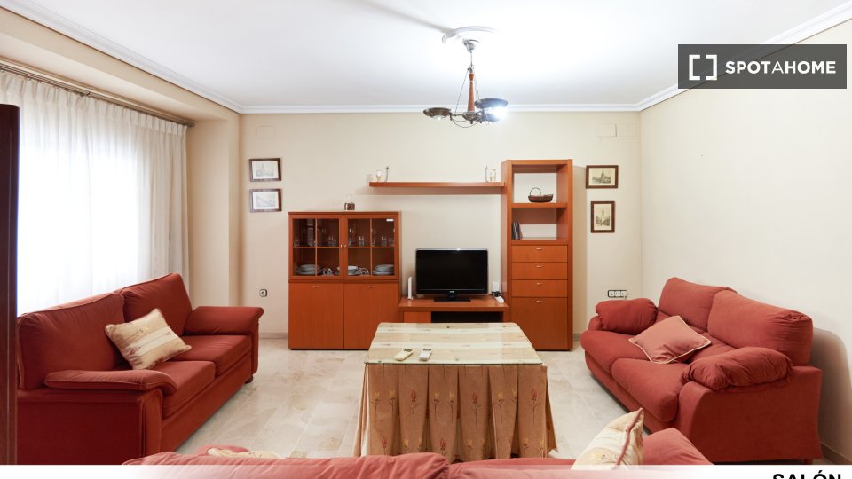 Double room Seville, 4 beds — photo 84