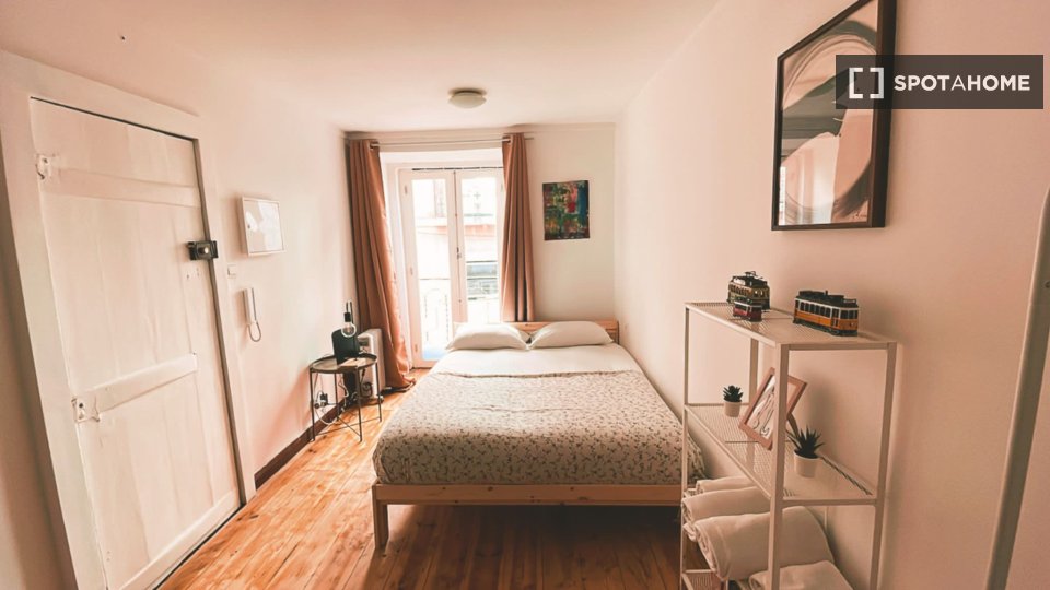 Apartment mono Lisbon, 30m² — photo 11