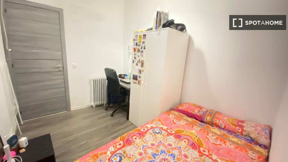 Double room Madrid, 10 beds — photo 5