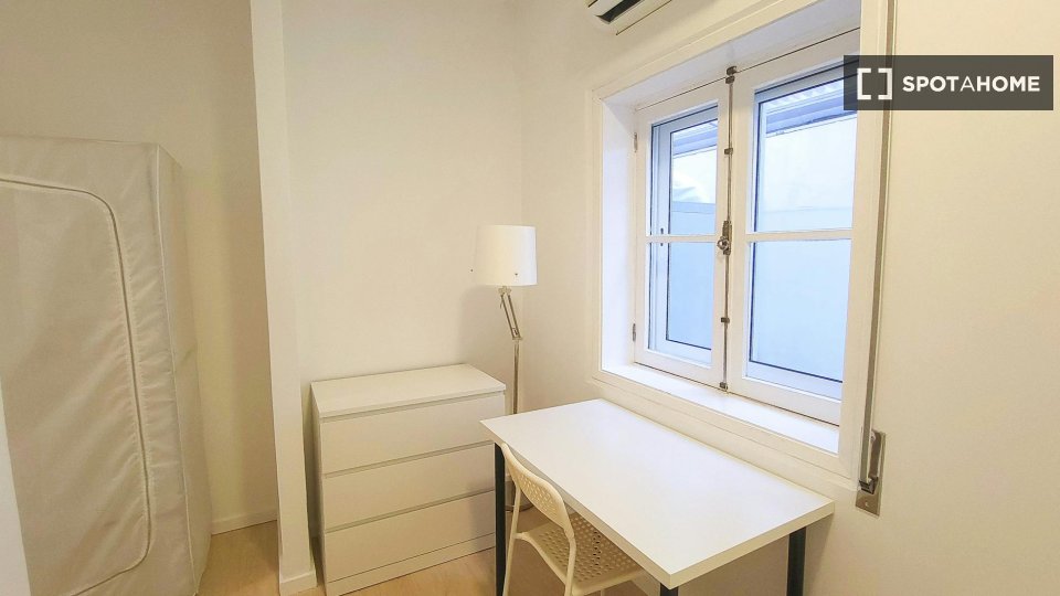 Double room Porto, 20 beds — photo 8