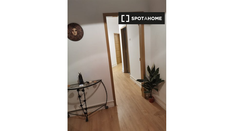 Double room Lisbon, 5 beds — photo 5