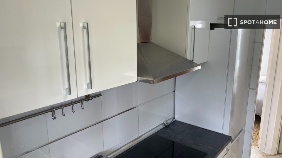 Double room Madrid, 4 beds — photo 21