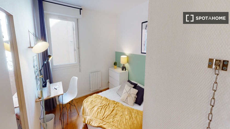 Double room Lyon, 5 beds, 90m² — photo 16