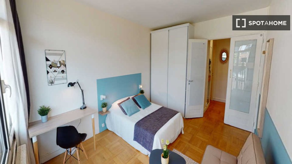Double room Paris, 4 beds, 80m² — photo 11