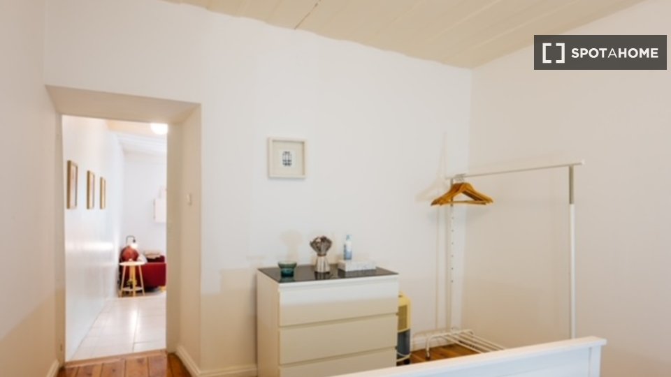Apartment Lisbon, 1 bed — photo 5