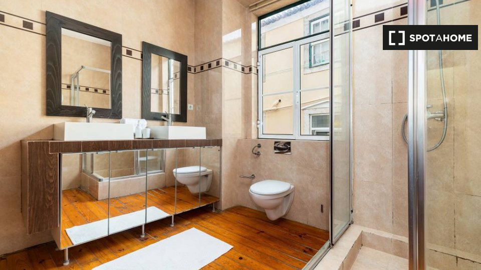 Apartment Lisbon, 2 beds — photo 16