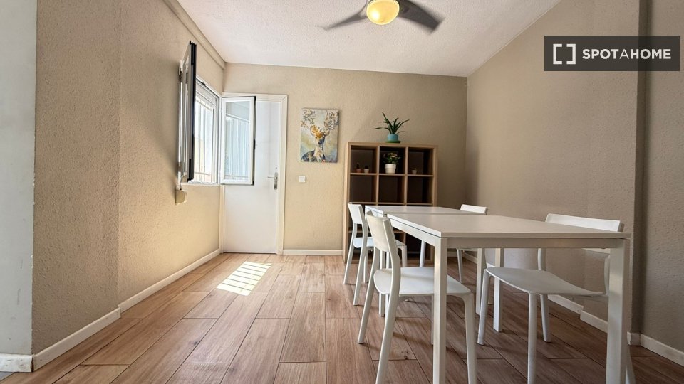 Chambre double Madrid, 3 chambres — photo 30