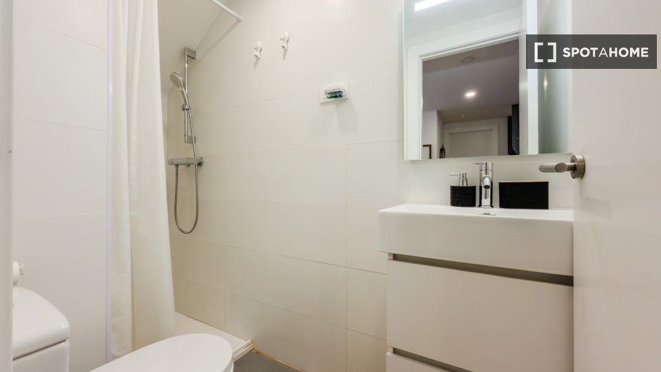 Apartment Barcelona, 3 beds, 105m² — photo 25