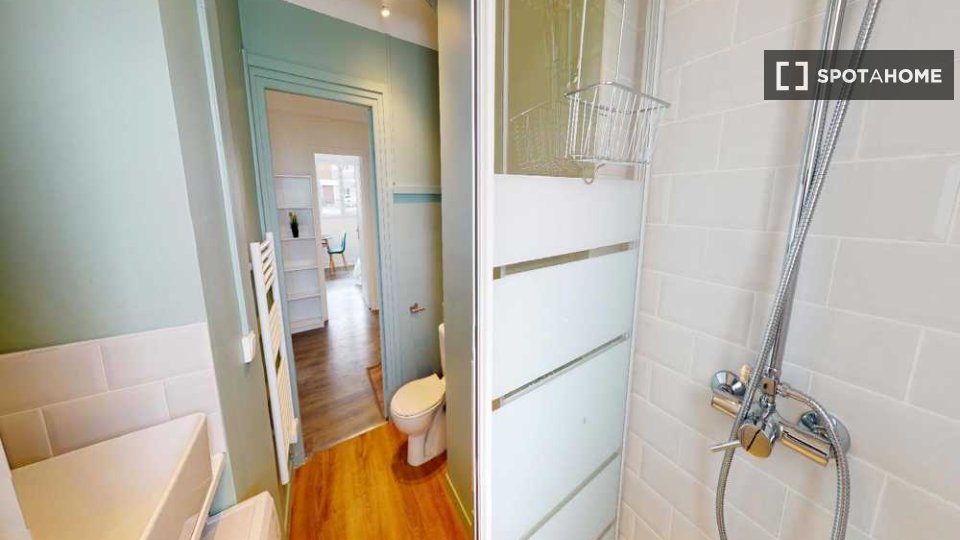 Double room Paris, 6 beds, 110m² — photo 6