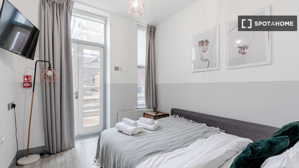 Apartment London, 1 bed — photo 1